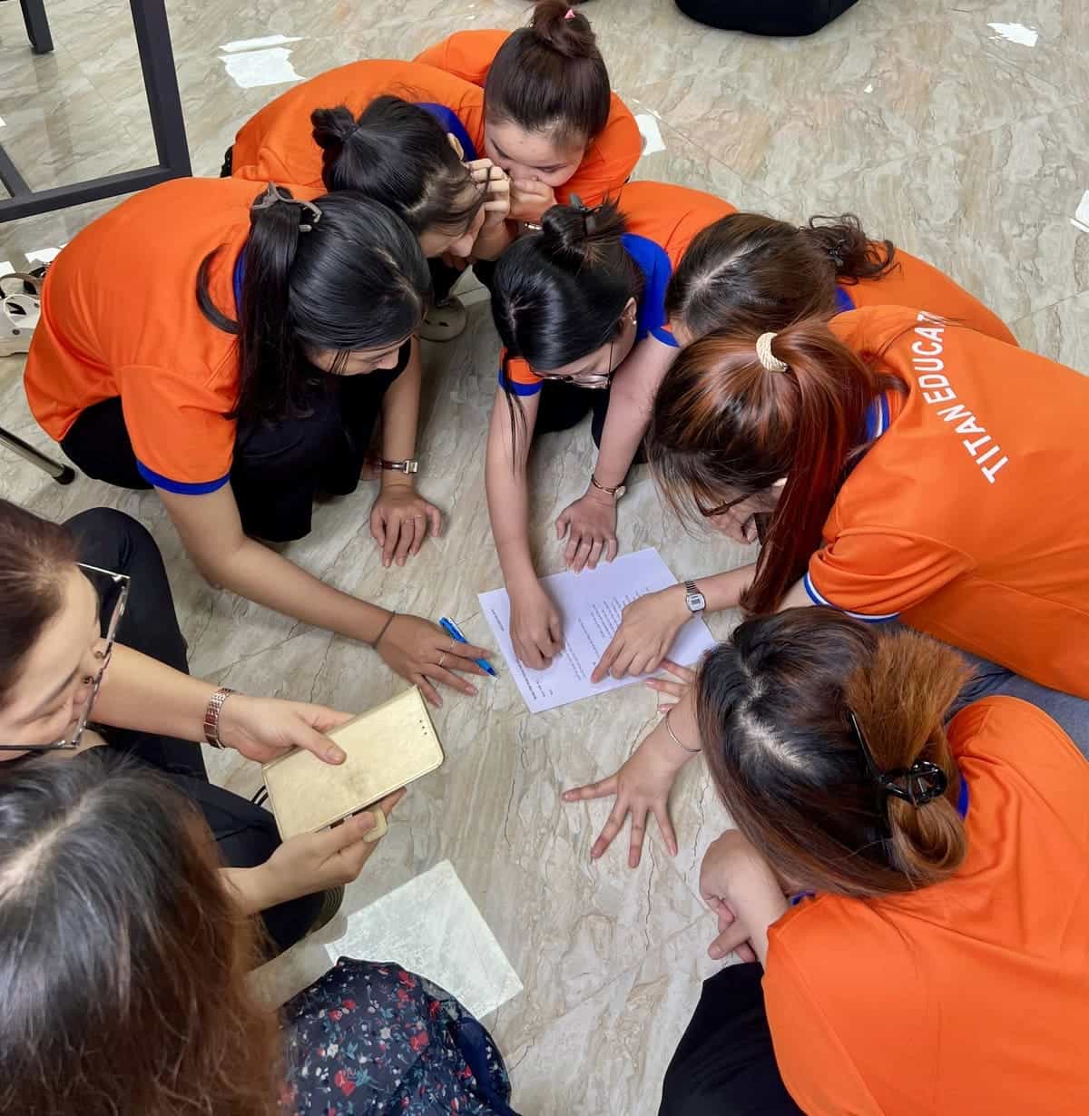 buổi tập huấn sôi nổi của toán titan