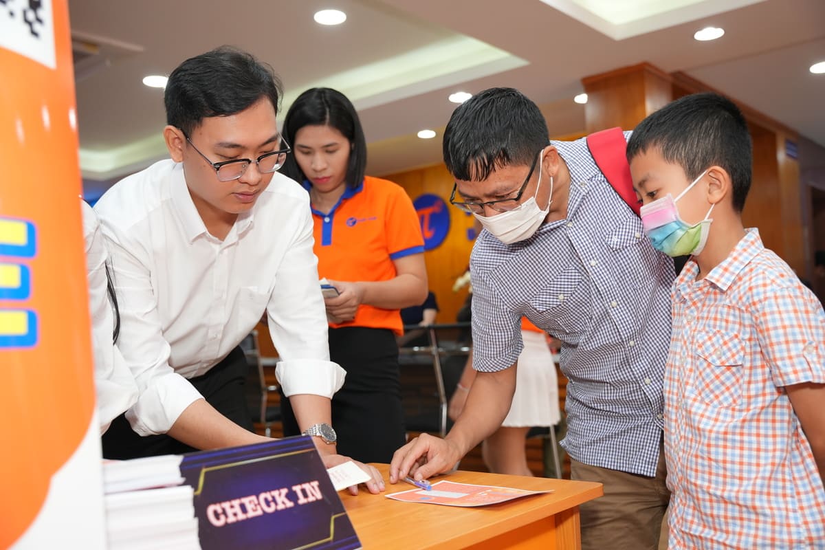 khu vực check in buổi khai trương