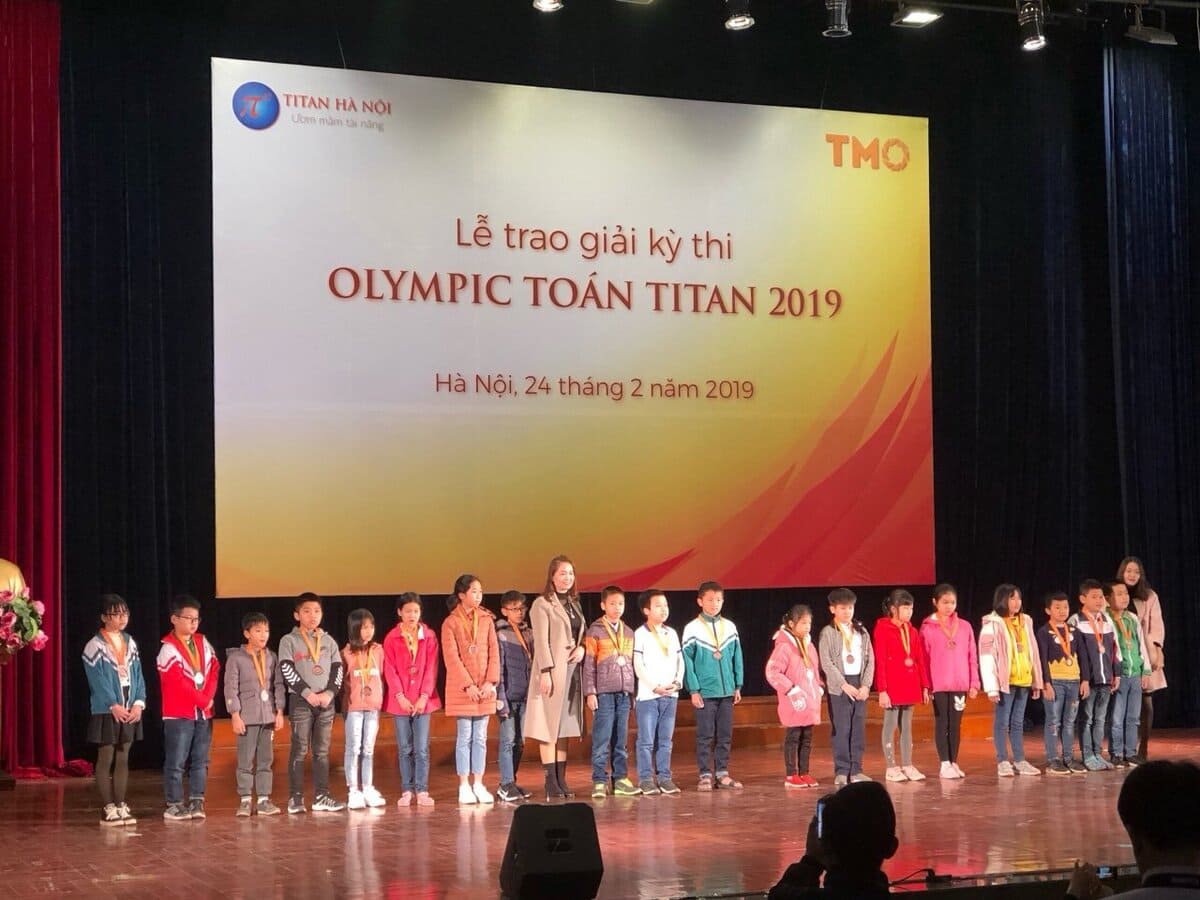 lễ trao giải olympic toán titan